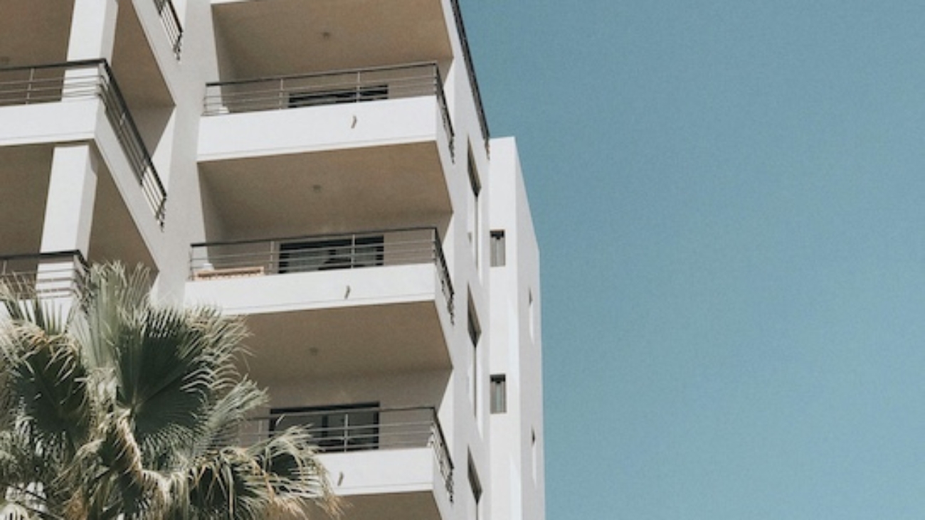 apartment complex security services