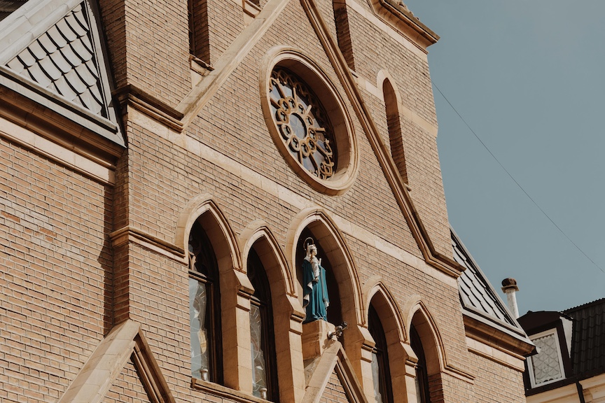 Church Security-pexels-roman-odintsov-7540022